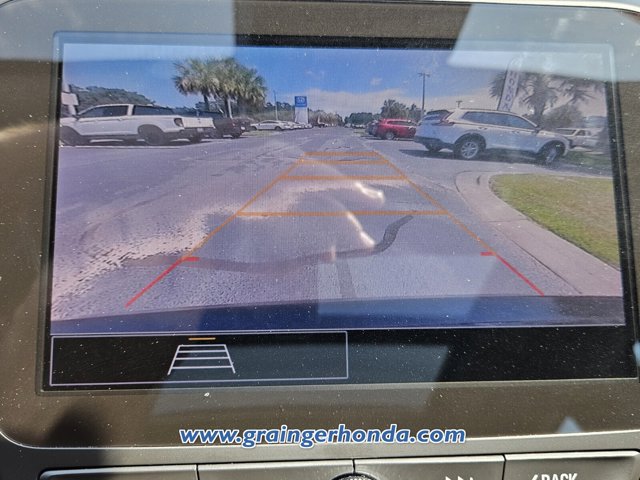 Vehicle image 15 of 23