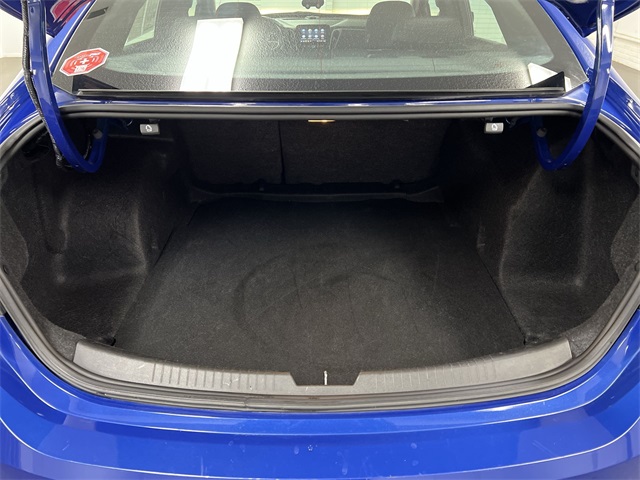 2023 Chevrolet Malibu LT Image 12 of 34