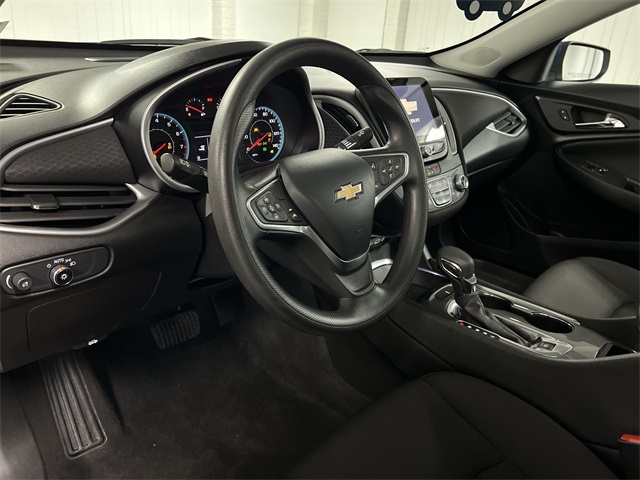 2023 Chevrolet Malibu LT Image 18 of 34