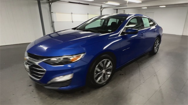 2023 Chevrolet Malibu LT Image 1 of 34