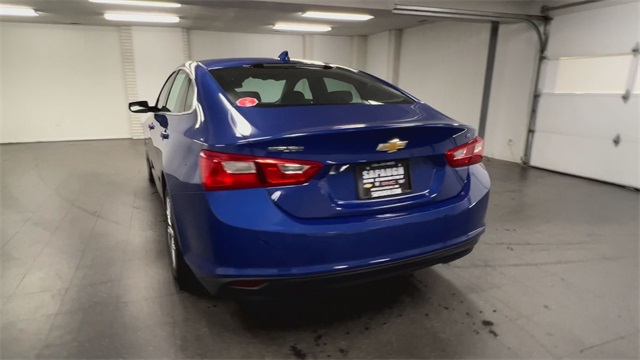 2023 Chevrolet Malibu LT Image 8 of 34