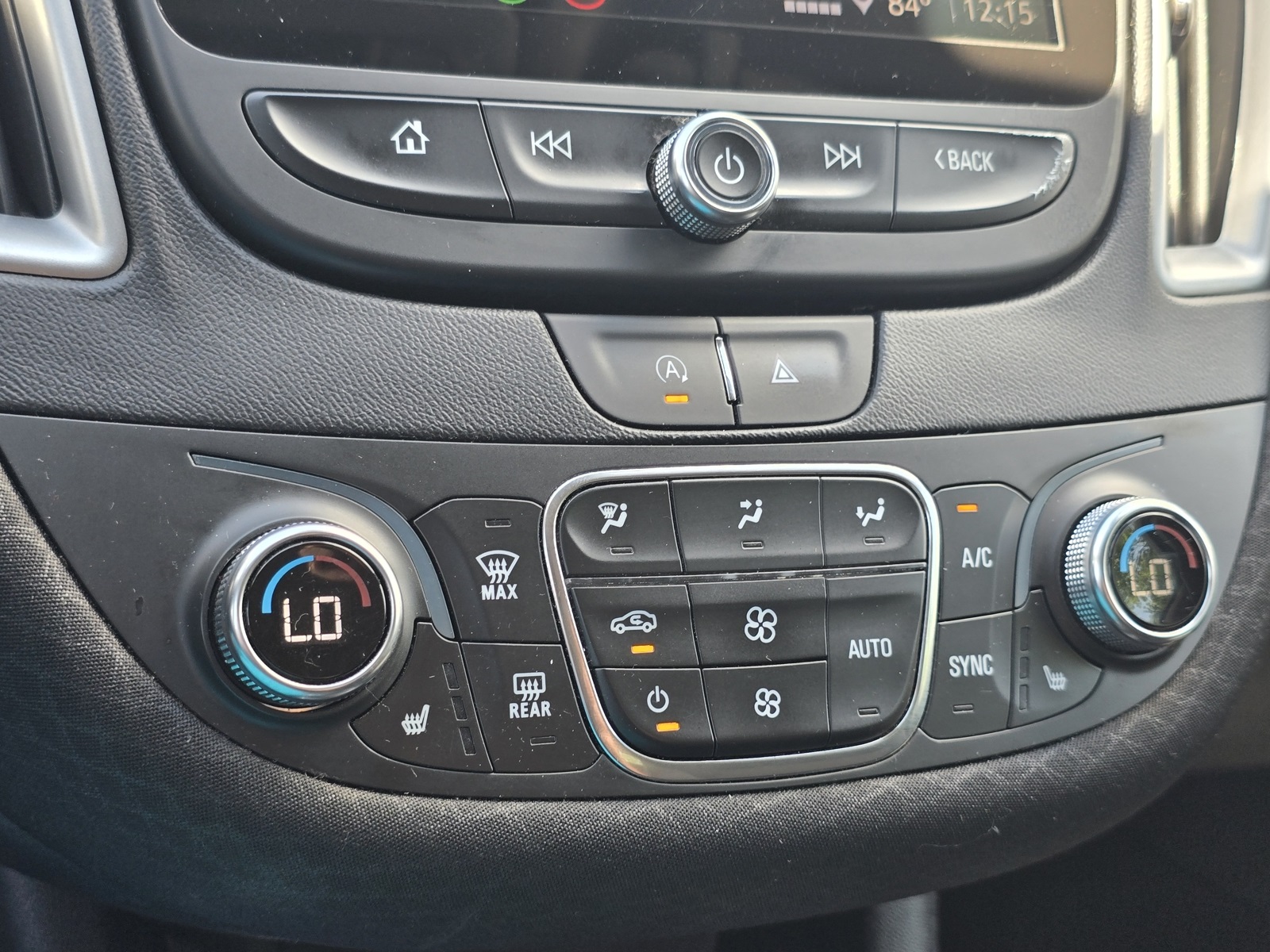 Vehicle image 17 of 26