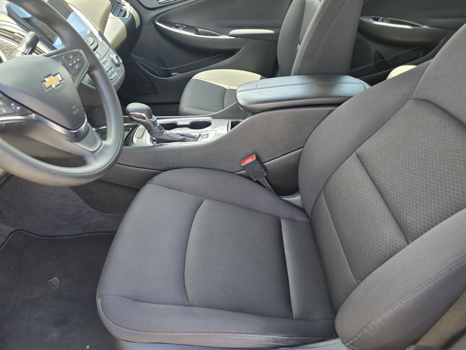 Vehicle image 10 of 26