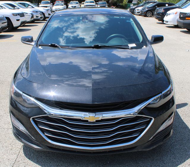 Vehicle image 21 of 24