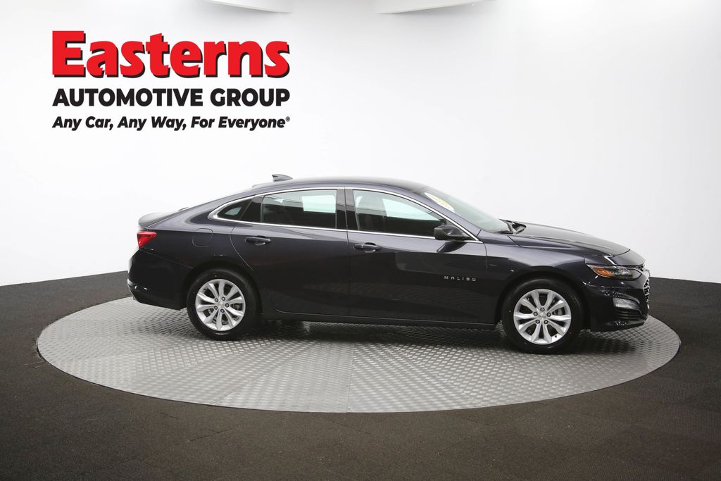 Vehicle image 18 of 60