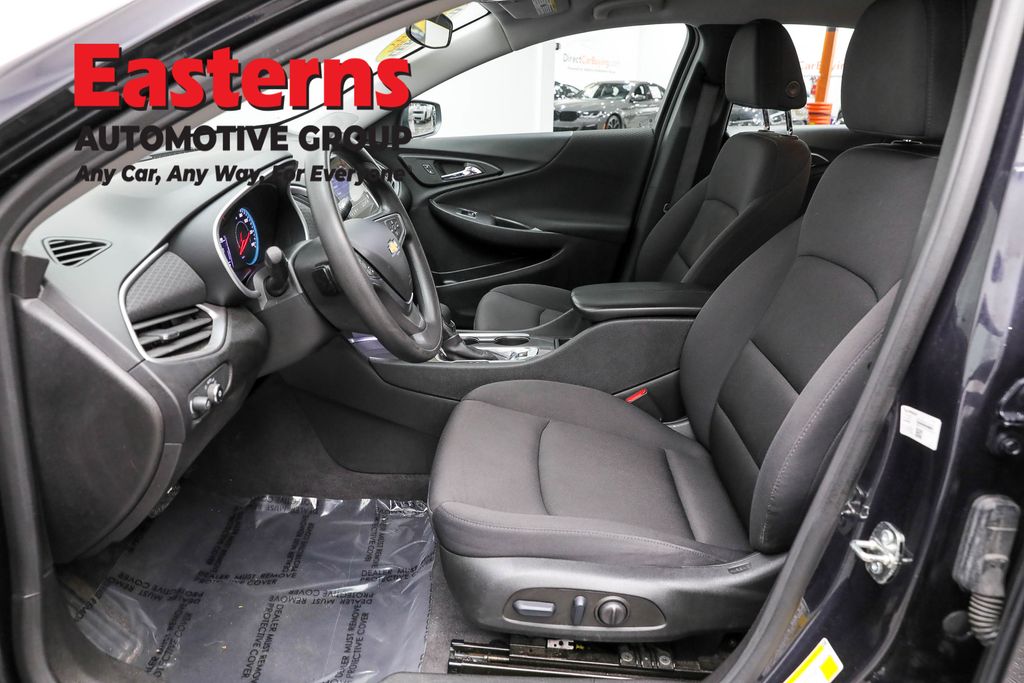 Vehicle image 44 of 60