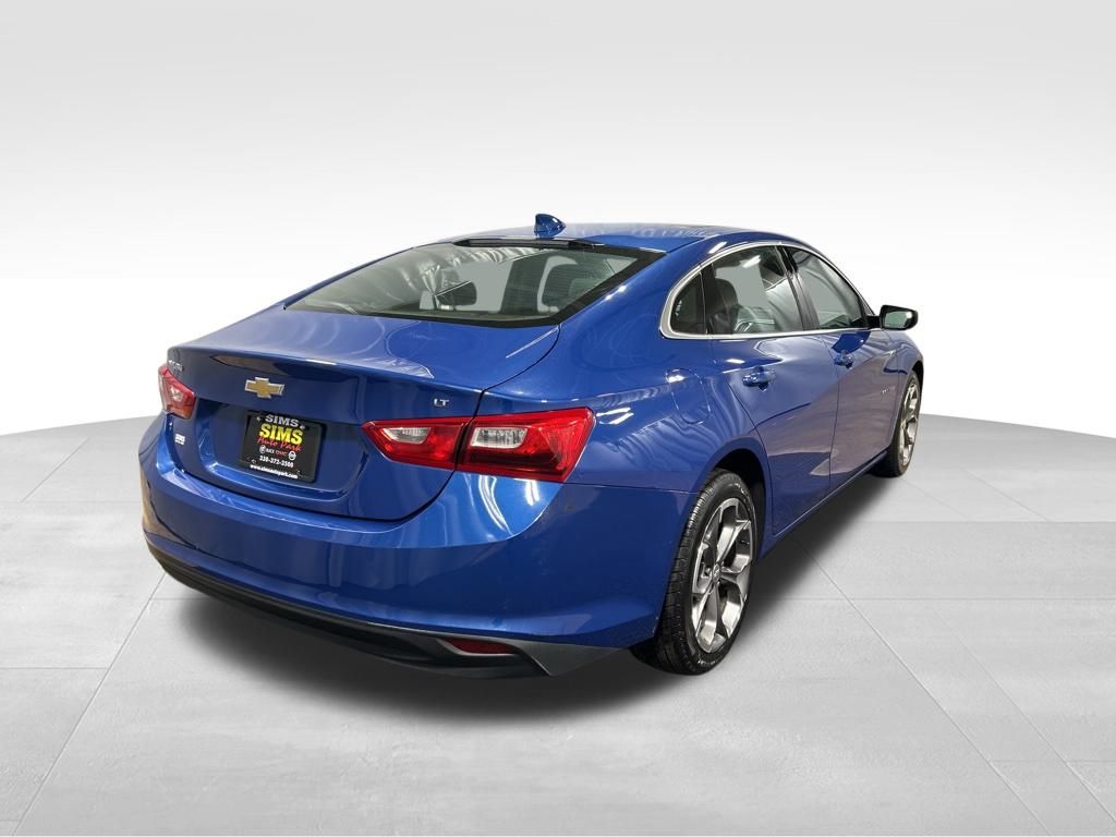 2023 Chevrolet Malibu LT Image 6 of 34