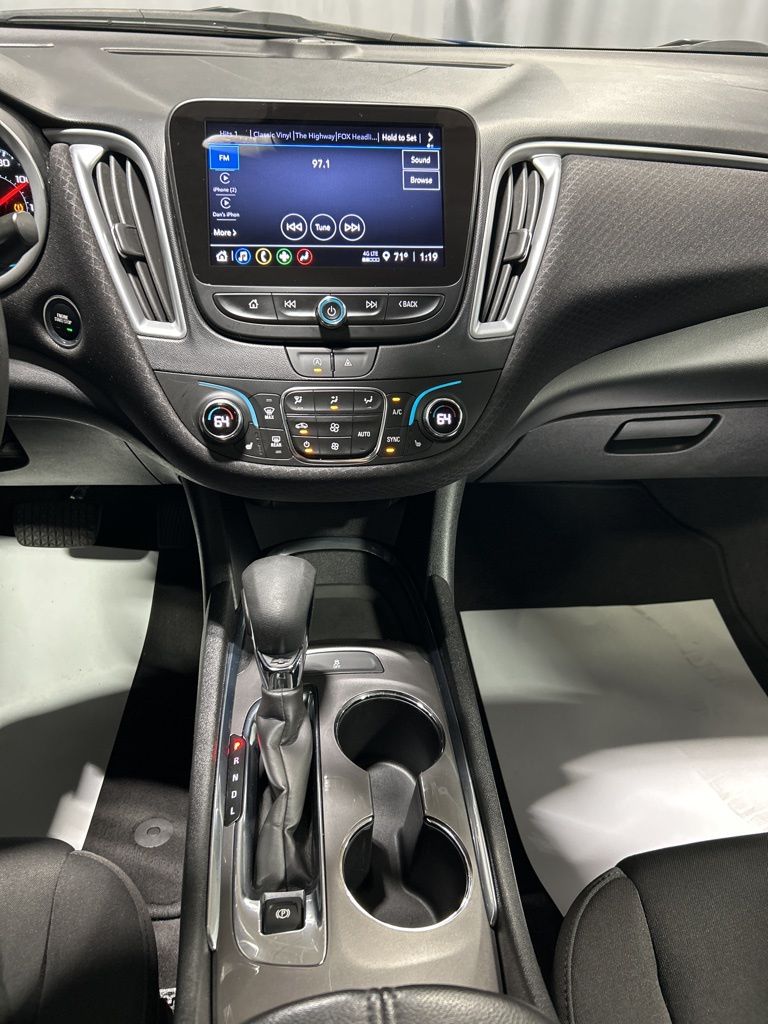 2023 Chevrolet Malibu LT Image 32 of 34