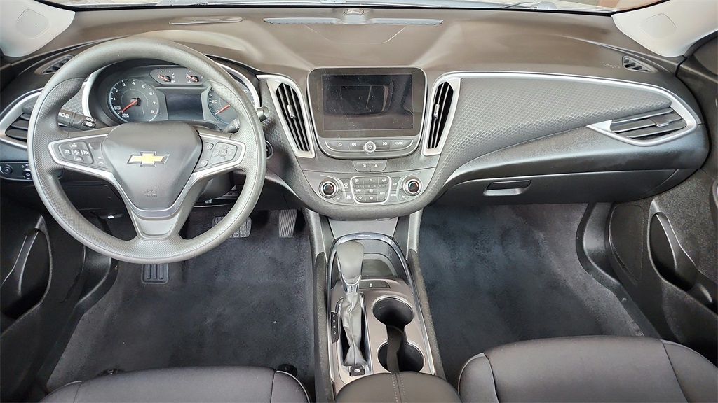 Vehicle image 13 of 40