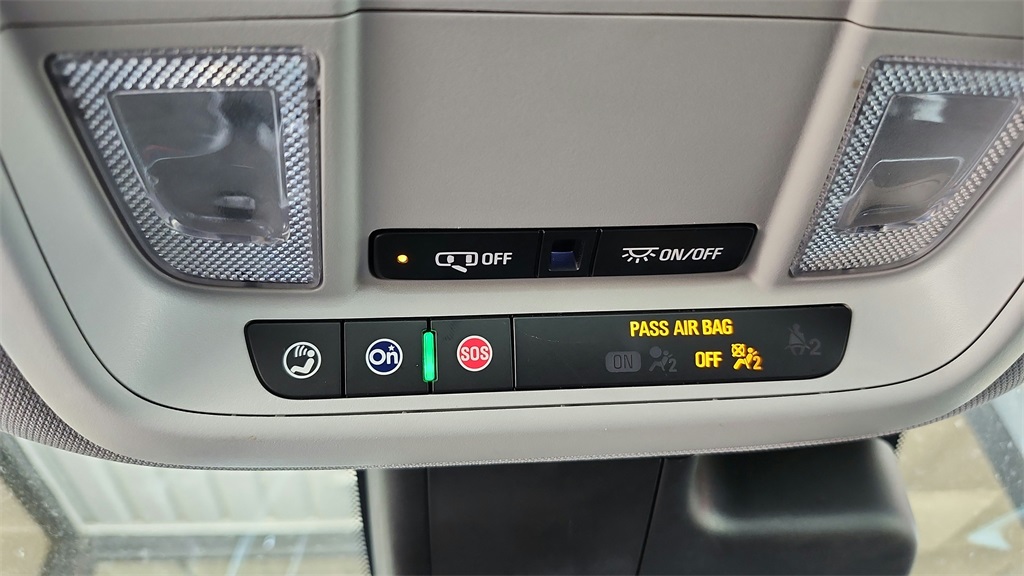 Vehicle image 23 of 40
