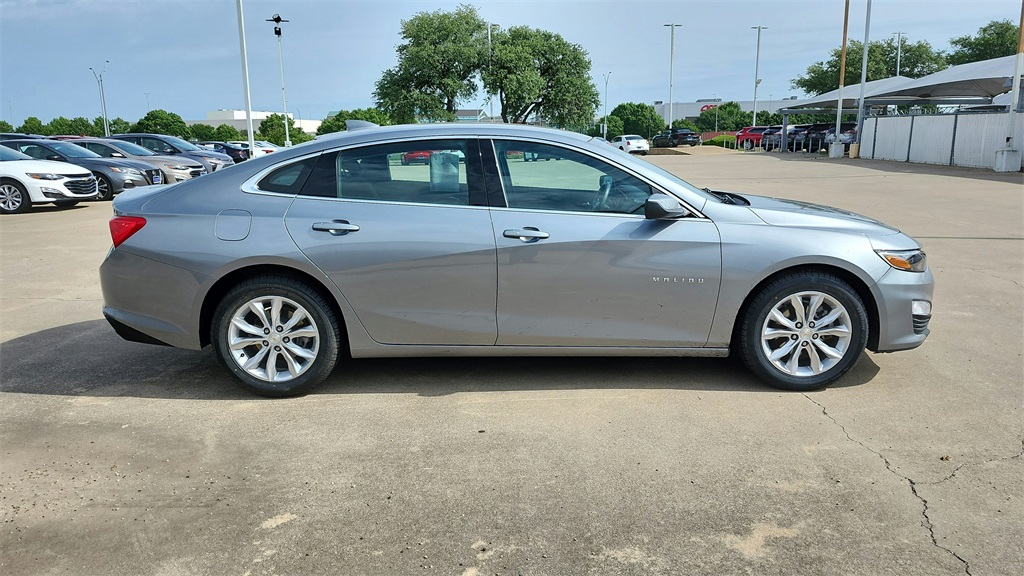 Vehicle image 4 of 40