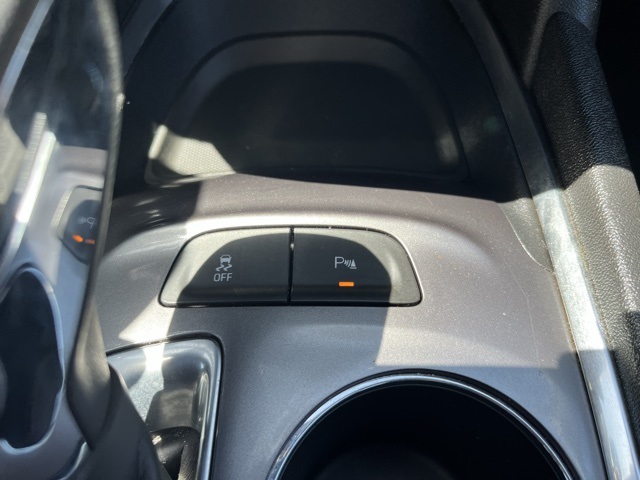 Vehicle image 29 of 33