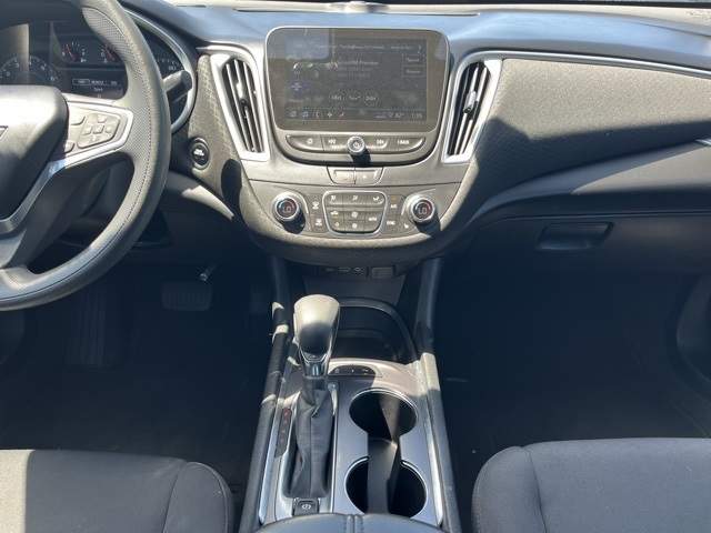 Vehicle image 24 of 33