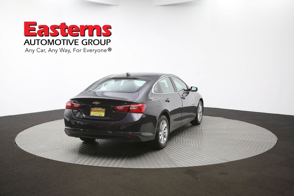 Vehicle image 21 of 61