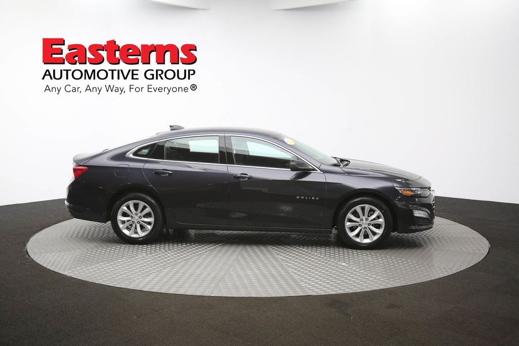 Vehicle image 19 of 61