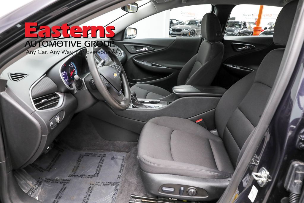 Vehicle image 44 of 61