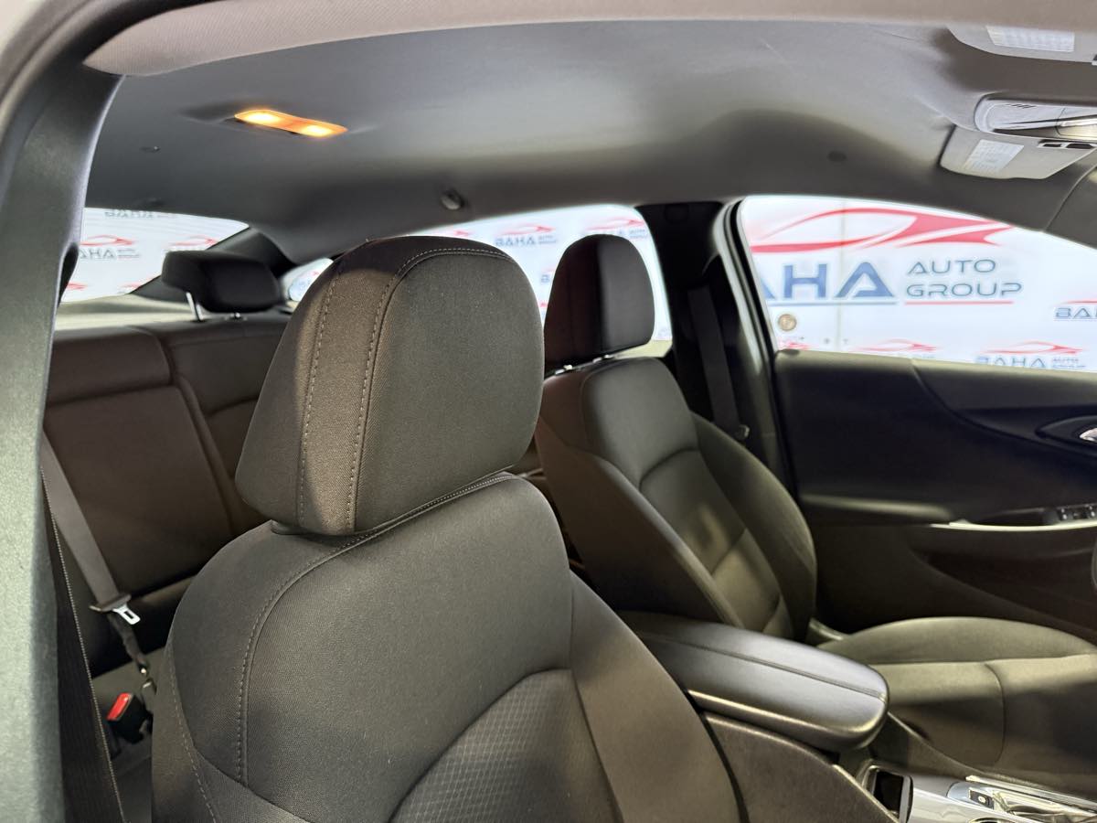 Vehicle image 42 of 45