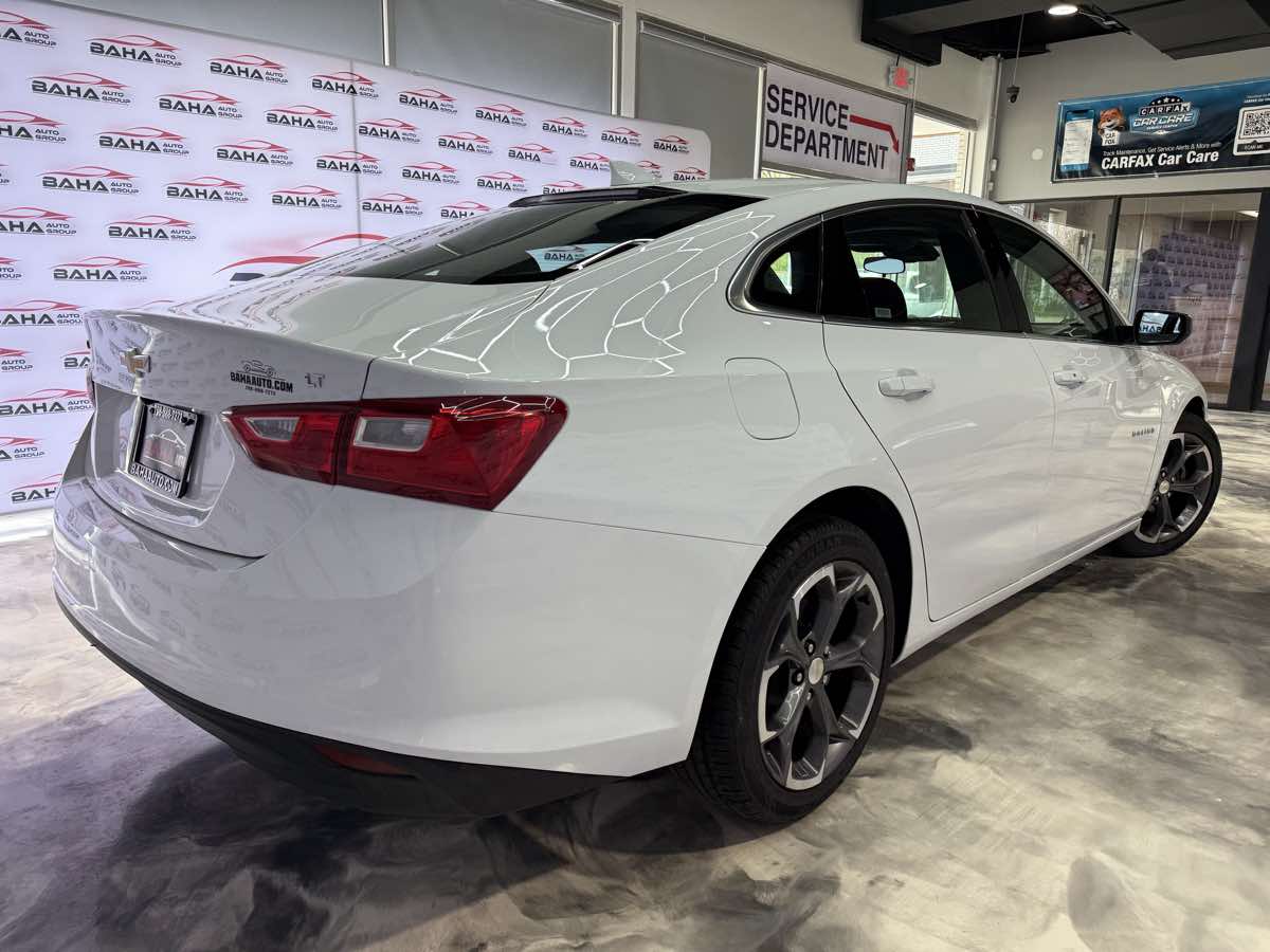 Vehicle image 4 of 45