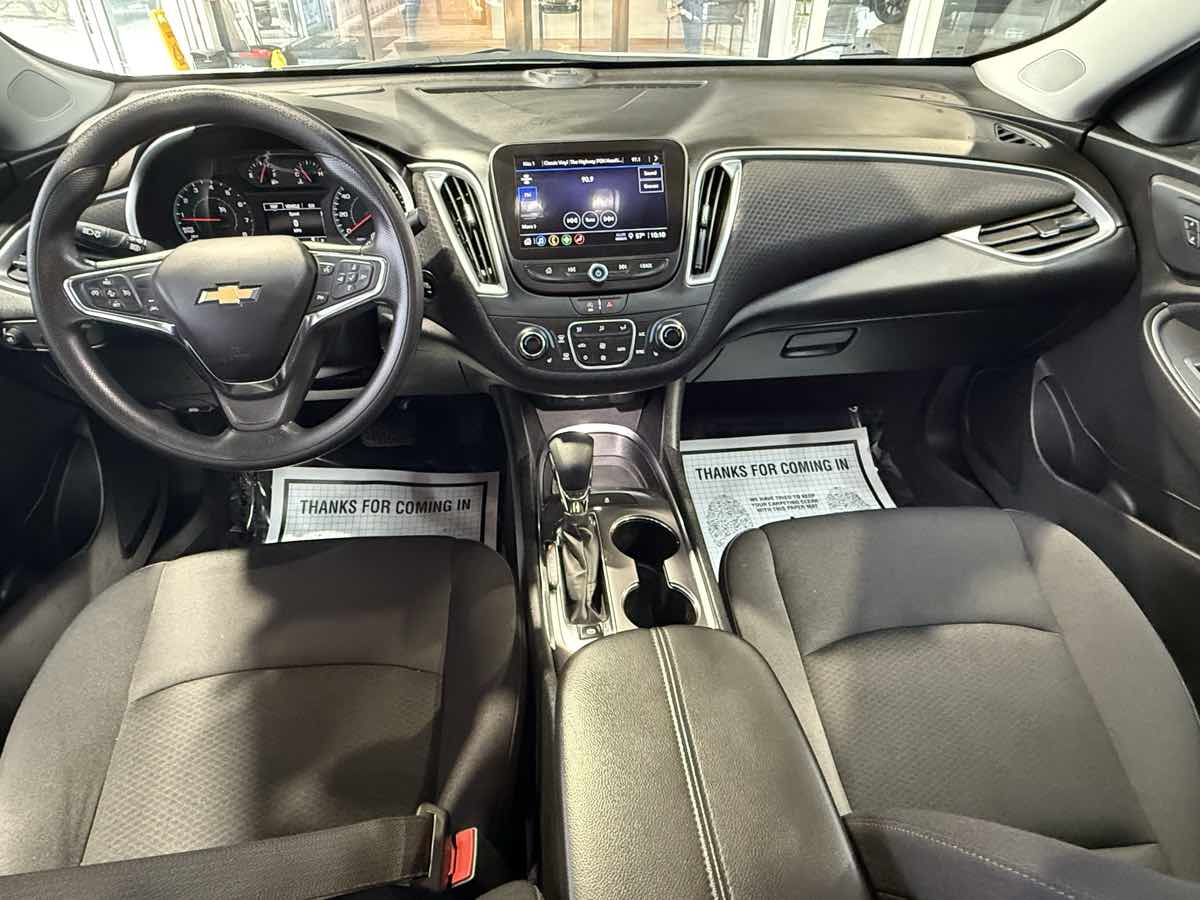 Vehicle image 26 of 45