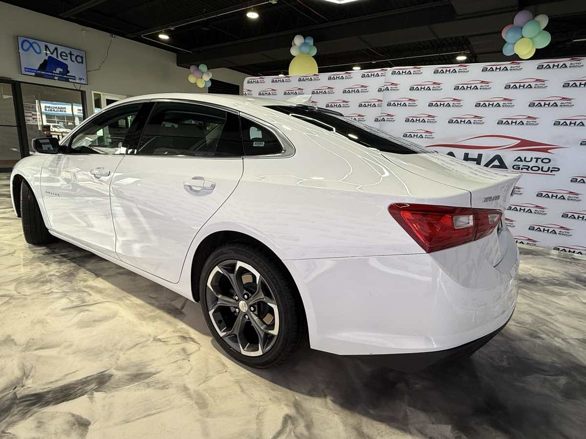 Vehicle image 5 of 45