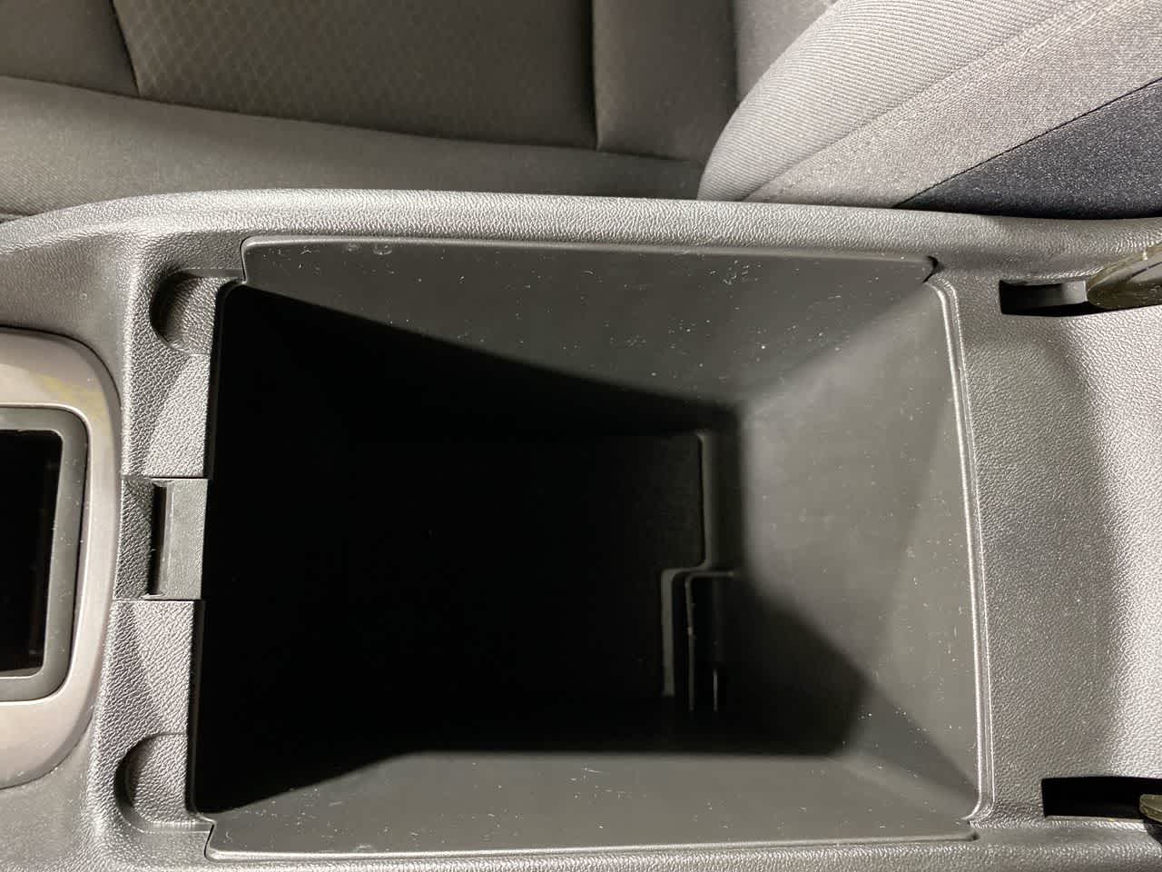 Vehicle image 23 of 30