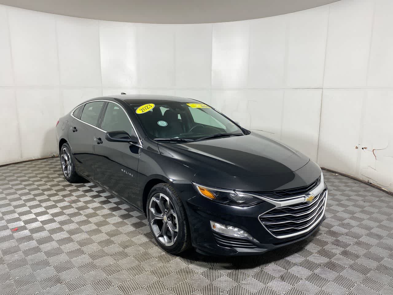 Vehicle image 8 of 30