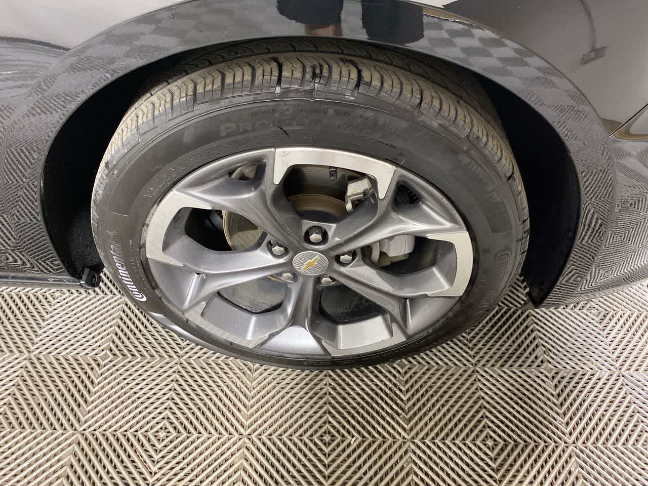 Vehicle image 10 of 30