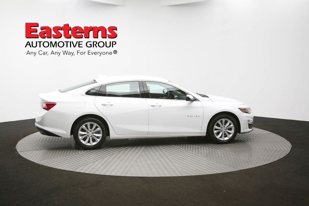 Vehicle image 18 of 61