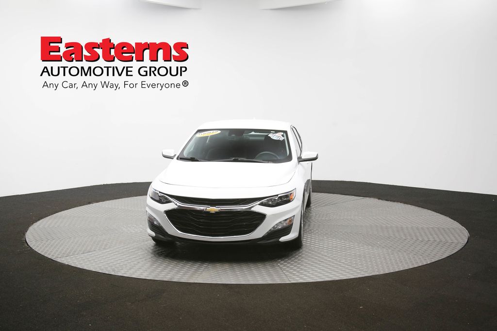 Vehicle image 9 of 61