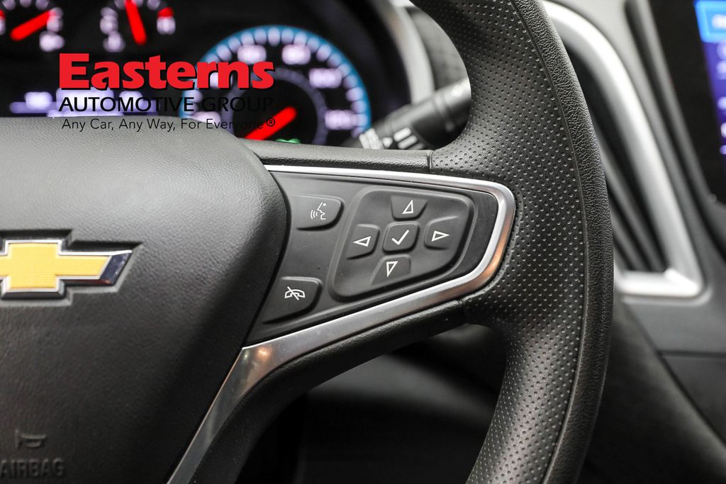 Vehicle image 46 of 61