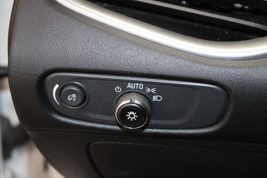 2023 Chevrolet Malibu LT Image 44 of 48