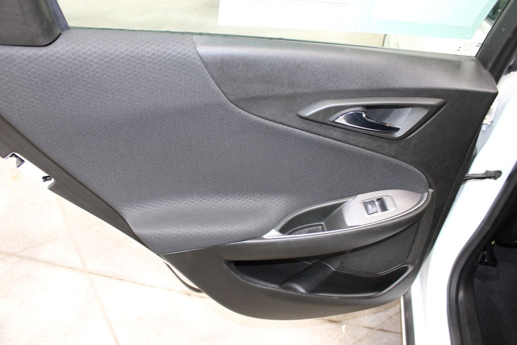 2023 Chevrolet Malibu LT Image 27 of 48