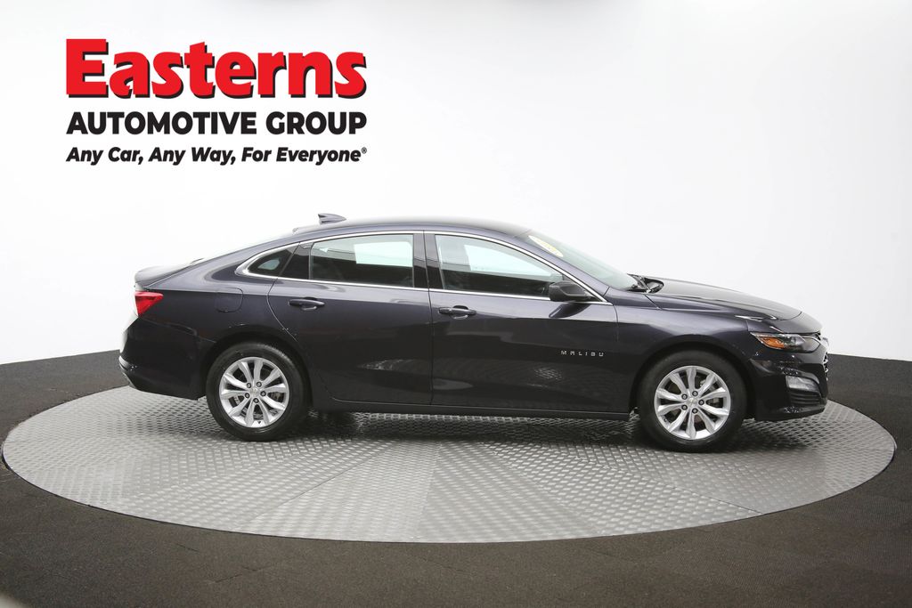 Vehicle image 19 of 60
