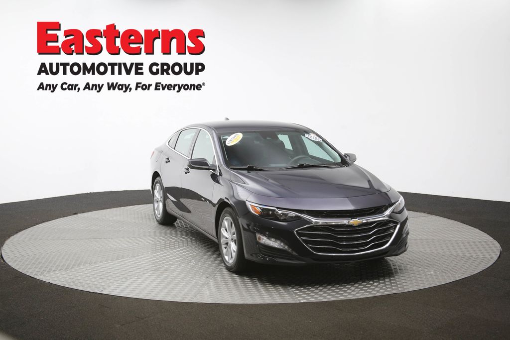 Vehicle image 10 of 60