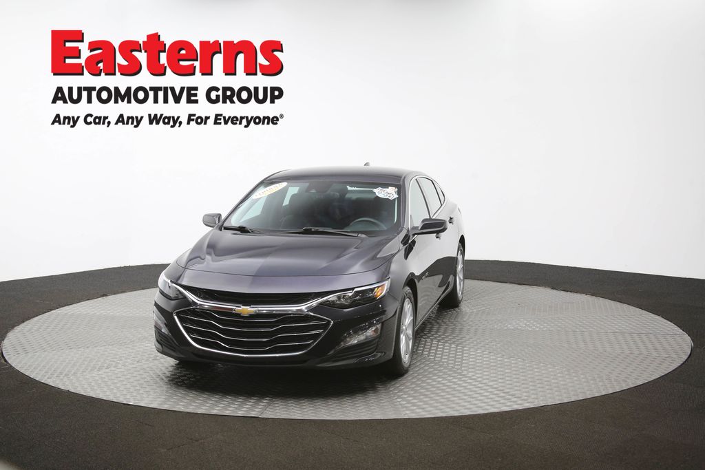 Vehicle image 4 of 60
