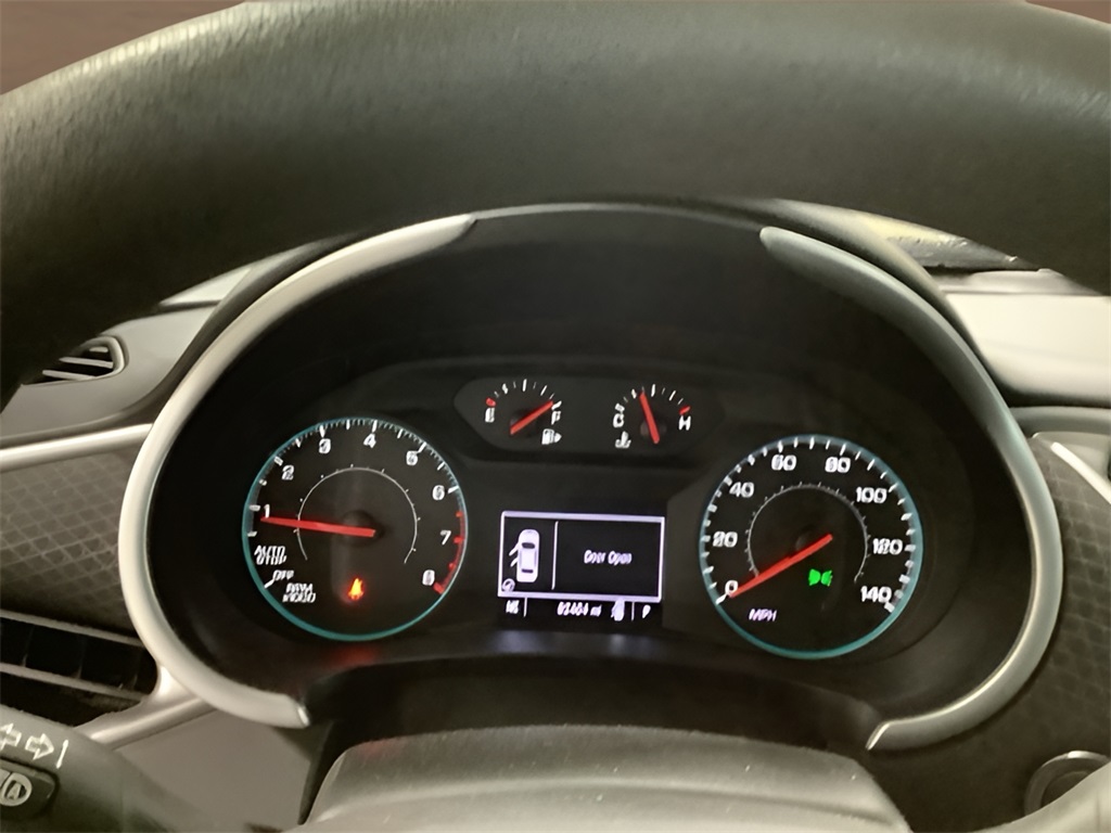 Vehicle image 25 of 29