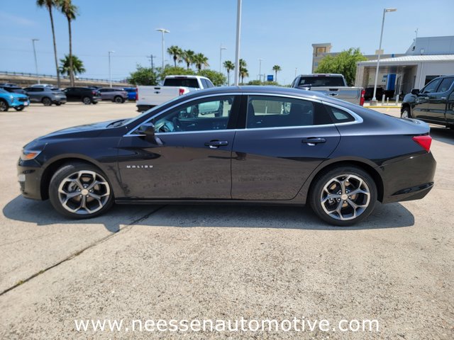 Vehicle image 7 of 33