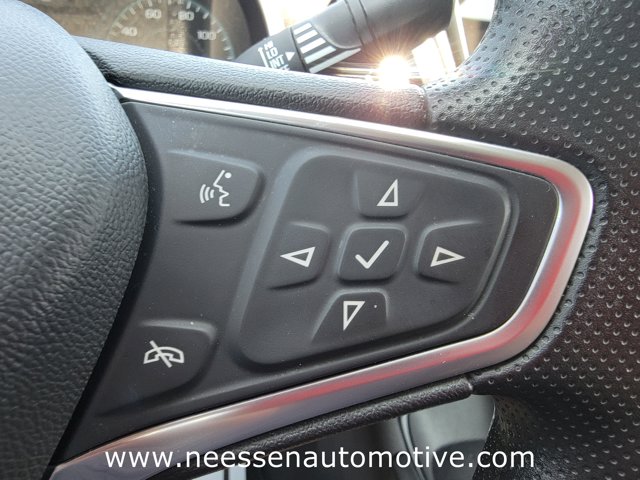 Vehicle image 19 of 33