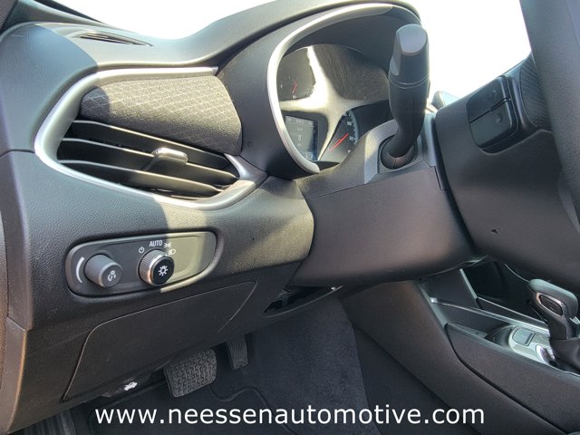 Vehicle image 16 of 33
