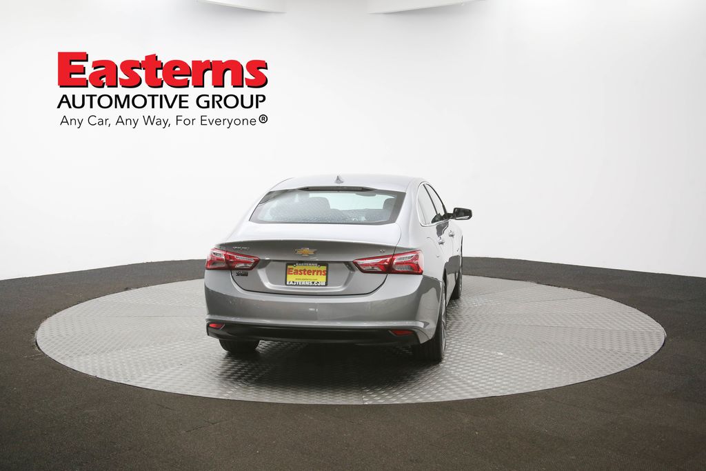Vehicle image 26 of 60