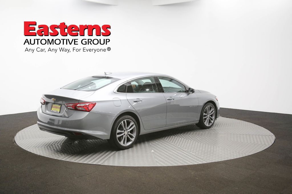 Vehicle image 21 of 60