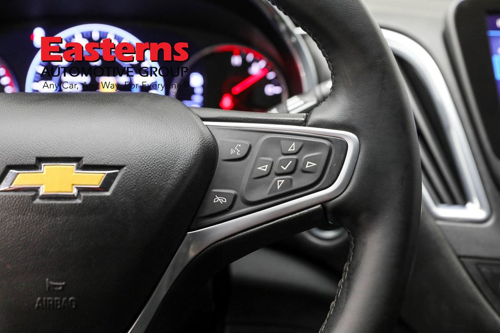 Vehicle image 46 of 60