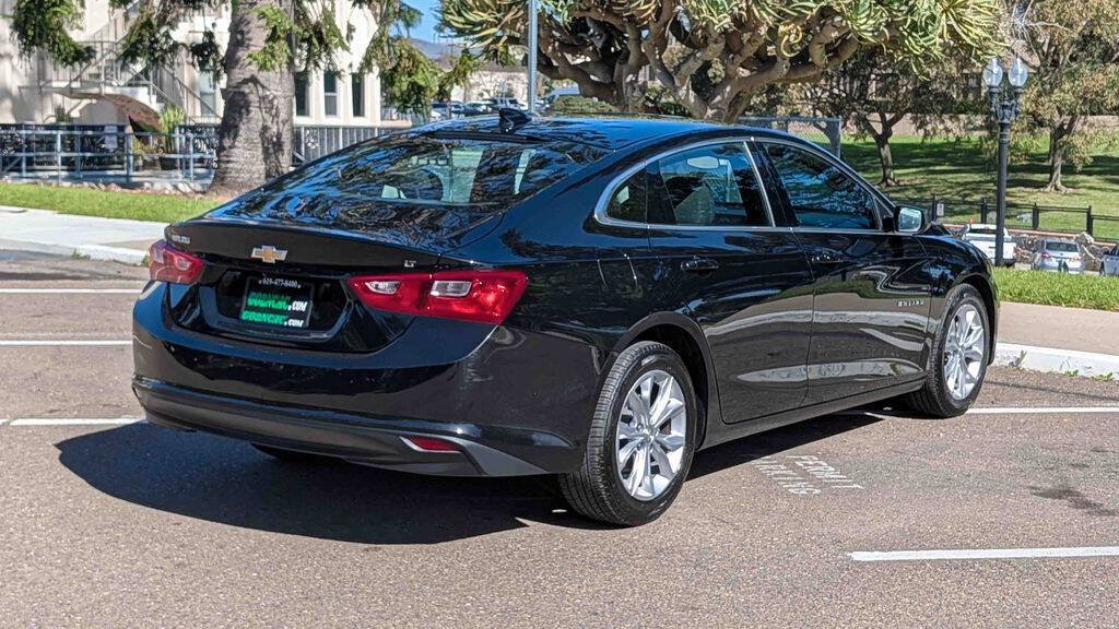 2023 Chevrolet Malibu LT Image 7 of 30