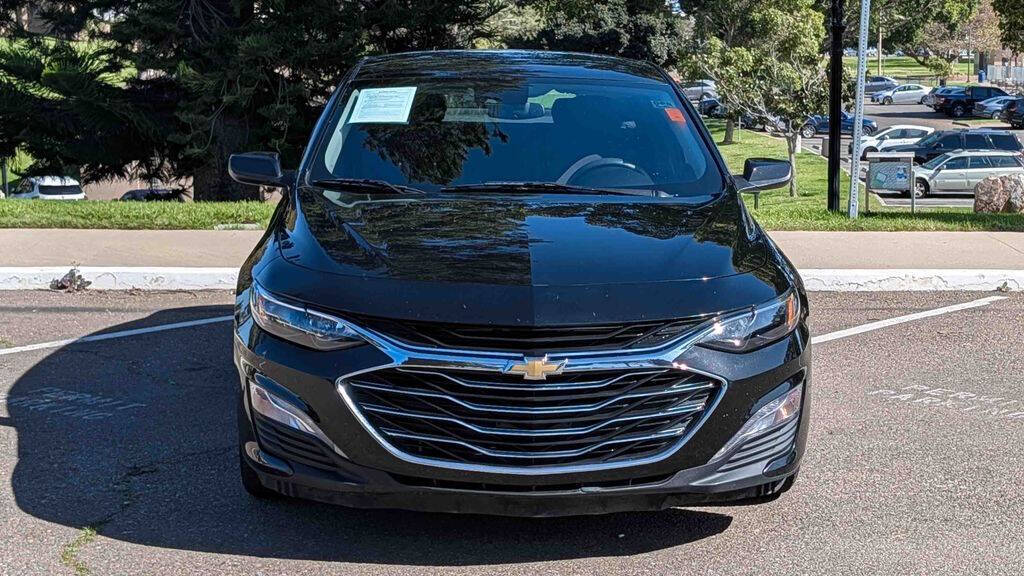 2023 Chevrolet Malibu LT Image 3 of 30