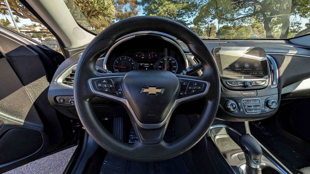 2023 Chevrolet Malibu LT Image 16 of 30
