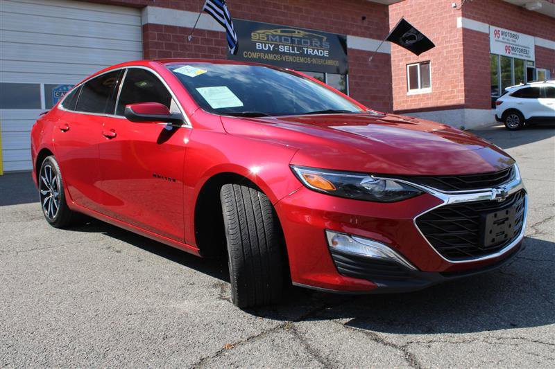 2023 Chevrolet Malibu RS Image 3 of 24