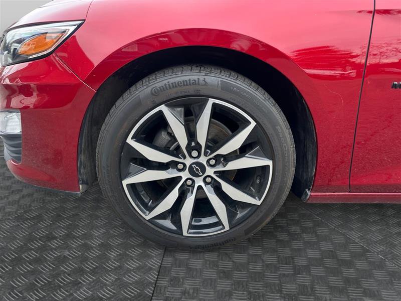 Vehicle image 8 of 15