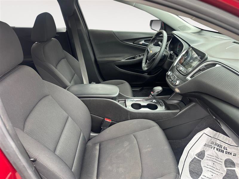 Vehicle image 14 of 15