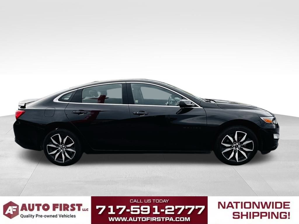 2023 Chevrolet Malibu RS Image 4 of 11