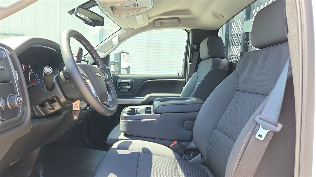Vehicle image 54 of 63